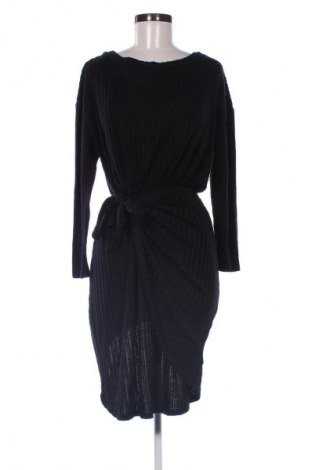 Рокля SHEIN, Размер M, Цвят Черен, Цена 28,88 лв.