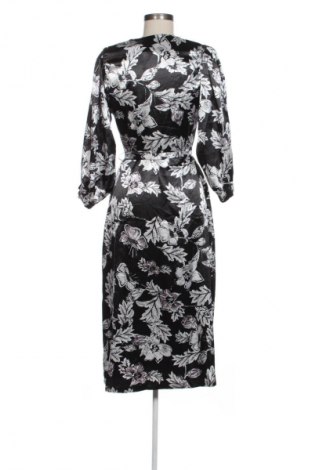 Рокля SHEIN, Размер S, Цвят Многоцветен, Цена 29,33 лв.