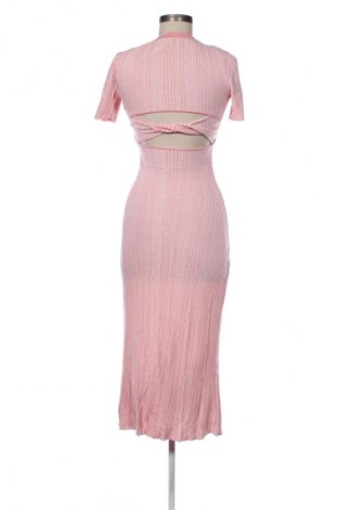 Kleid Savel, Größe M, Farbe Rosa, Preis 25,99 €