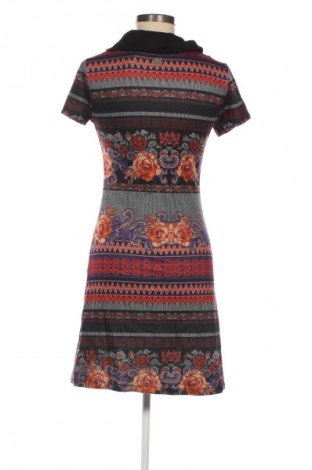 Rochie Smash, Mărime M, Culoare Multicolor, Preț 69,99 Lei