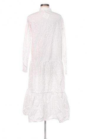 Ruha Stradivarius, Méret L, Szín Fehér, Ár 6 309 Ft