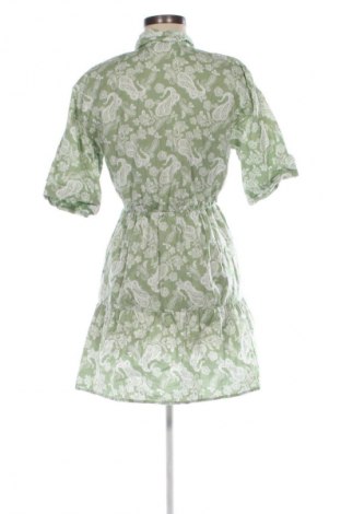 Sukienka Stradivarius, Rozmiar M, Kolor Kolorowy, Cena 110,34 zł