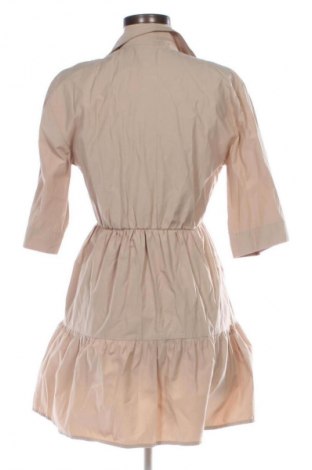 Рокля Stradivarius, Размер S, Цвят Бежов, Цена 31,99 лв.
