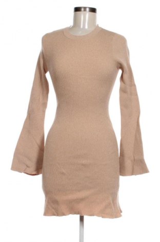 Kleid Stradivarius, Größe S, Farbe Beige, Preis 9,99 €