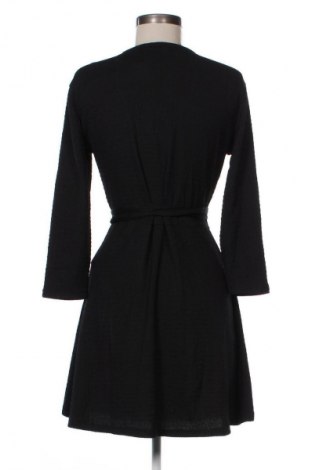 Sukienka Stradivarius, Rozmiar L, Kolor Czarny, Cena 105,70 zł