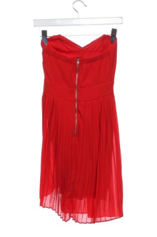 Šaty  TFNC London, Velikost XXS, Barva Červená, Cena  619,00 Kč