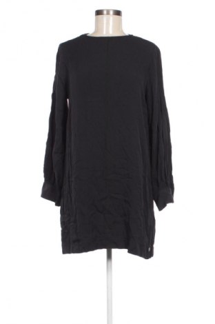 Kleid Tamaris, Größe M, Farbe Schwarz, Preis 25,00 €