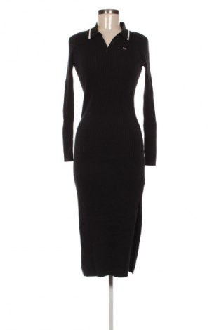 Рокля Tommy Jeans, Размер S, Цвят Черен, Цена 96,99 лв.