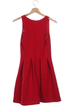 Sukienka Topshop, Rozmiar S, Kolor Czerwony, Cena 112,36 zł