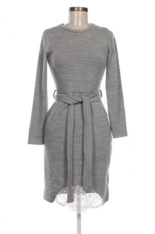 Kleid Unbranded, Größe M, Farbe Grau, Preis 23,53 €