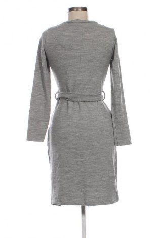 Kleid Unbranded, Größe M, Farbe Grau, Preis 23,53 €