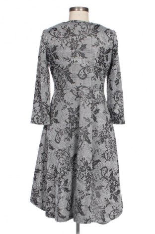 Рокля Unbranded, Размер L, Цвят Многоцветен, Цена 23,99 лв.