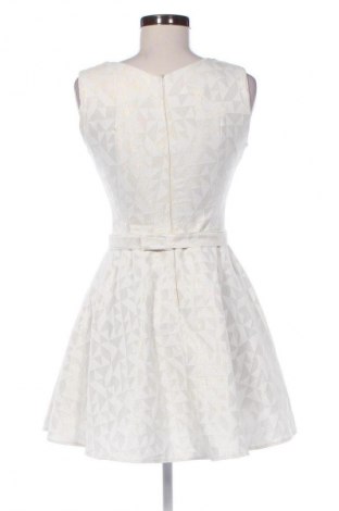 Šaty  Unbranded, Velikost M, Barva Krémová, Cena  289,00 Kč