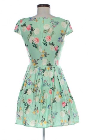 Рокля Unbranded, Размер M, Цвят Многоцветен, Цена 28,88 лв.