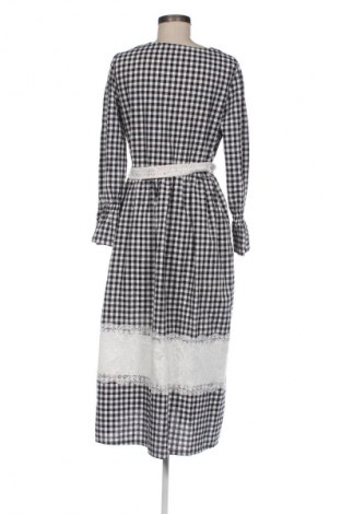 Рокля Unbranded, Размер XL, Цвят Многоцветен, Цена 28,88 лв.