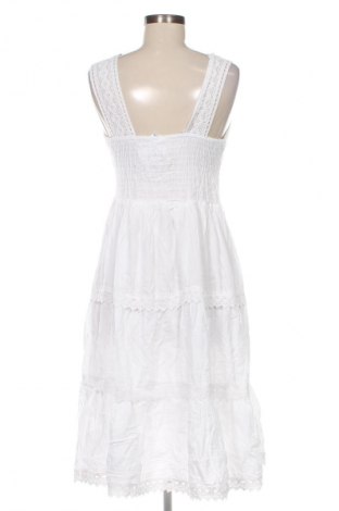 Ruha Unbranded, Méret M, Szín Fehér, Ár 4 789 Ft