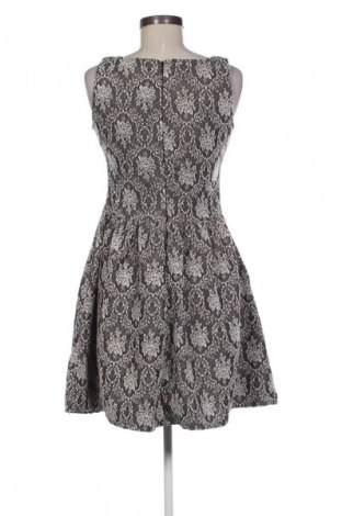 Рокля Unbranded, Размер M, Цвят Многоцветен, Цена 29,15 лв.