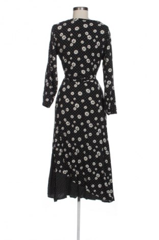 Рокля Unbranded, Размер M, Цвят Многоцветен, Цена 29,15 лв.