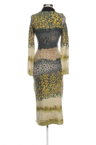 Kleid Velvet, Größe M, Farbe Mehrfarbig, Preis € 41,94