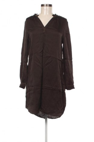 Рокля Velvet, Размер S, Цвят Зелен, Цена 82,00 лв.