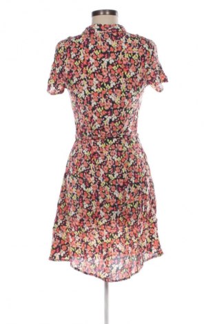 Рокля Vero Moda, Размер S, Цвят Многоцветен, Цена 34,00 лв.