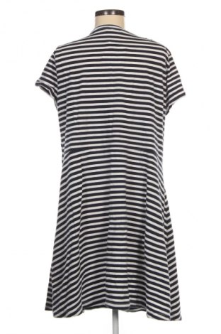 Рокля Vero Moda, Размер XXL, Цвят Многоцветен, Цена 27,37 лв.