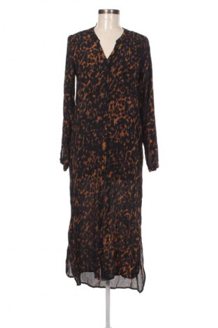 Рокля Vero Moda, Размер L, Цвят Многоцветен, Цена 33,93 лв.