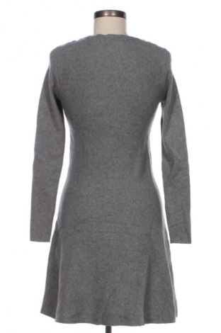 Kleid Vero Moda, Größe XS, Farbe Grau, Preis € 12,99
