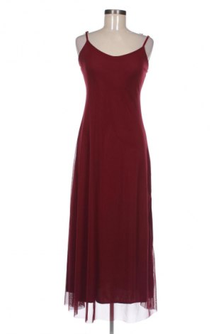 Ruha Wal G, Méret M, Szín Piros, Ár 22 229 Ft