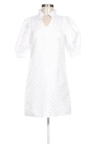 Šaty  White and More, Velikost M, Barva Bílá, Cena  1 633,00 Kč