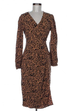 Рокля Y.A.S, Размер M, Цвят Многоцветен, Цена 60,96 лв.