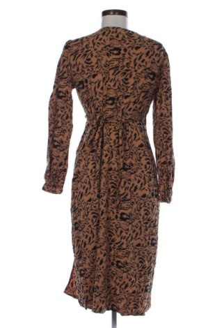 Рокля Y.A.S, Размер M, Цвят Многоцветен, Цена 60,96 лв.