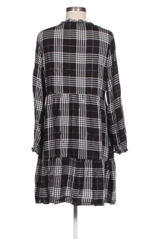 Rochie Yessica, Mărime M, Culoare Multicolor, Preț 76,00 Lei