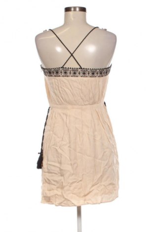 Rochie Zara, Mărime S, Culoare Bej, Preț 83,99 Lei