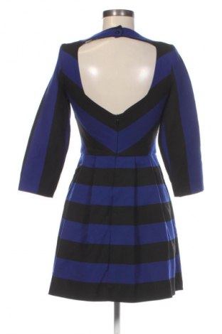 Рокля Zara, Размер M, Цвят Многоцветен, Цена 10,99 лв.