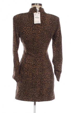 Рокля Zara, Размер M, Цвят Многоцветен, Цена 50,99 лв.