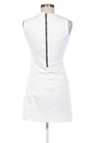 Kleid Zara, Größe S, Farbe Weiß, Preis 13,81 €
