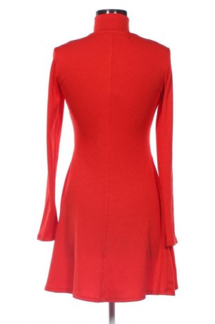 Kleid Zara, Größe M, Farbe Rot, Preis 13,80 €