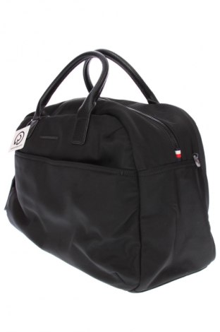 Zsák Tommy Hilfiger, Szín Fekete, Ár 83 079 Ft