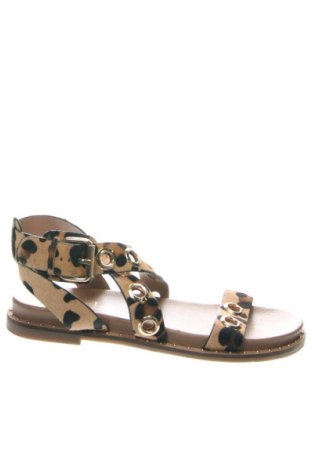 Сандали Carmela, Размер 38, Цвят Многоцветен, Цена 76,99 лв.