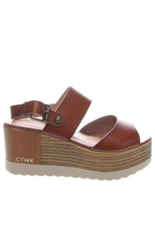 Szandálok Chattawak, Méret 36, Szín Barna, Ár 19 169 Ft