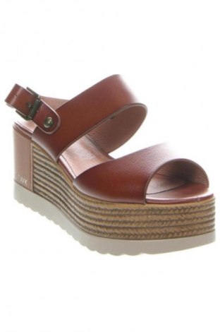 Szandálok Chattawak, Méret 36, Szín Barna, Ár 19 169 Ft