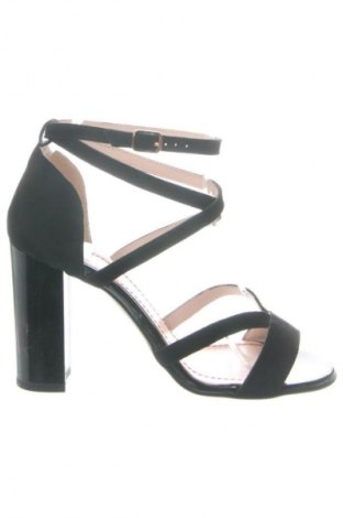 Szandálok Giulio, Méret 38, Szín Fekete, Ár 19 036 Ft