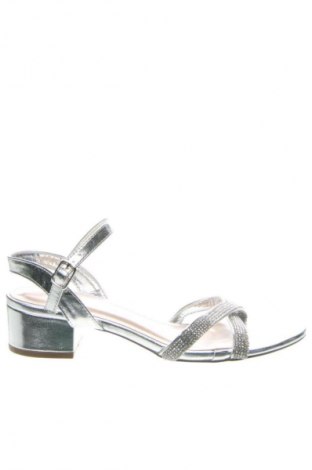 Сандали Unbranded, Размер 37, Цвят Сребрист, Цена 50,99 лв.