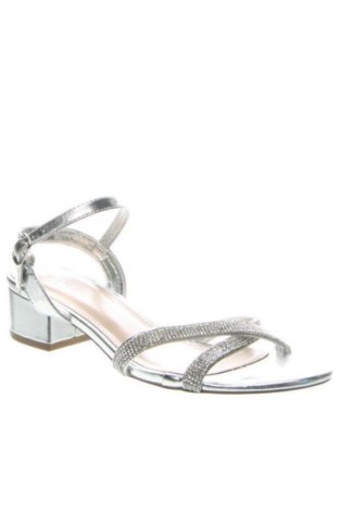 Сандали Unbranded, Размер 37, Цвят Сребрист, Цена 50,99 лв.