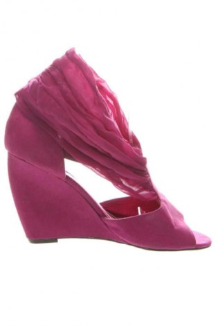 Сандали Unbranded, Размер 40, Цвят Розов, Цена 61,94 лв.