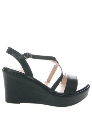 Σανδάλια Unbranded, Μέγεθος 39, Χρώμα Μαύρο, Τιμή 26,09 €