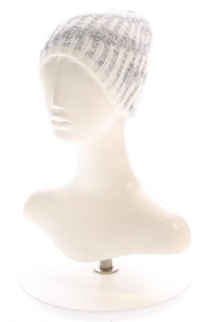 Căciulă Reserved, Culoare Alb, Preț 55,30 Lei