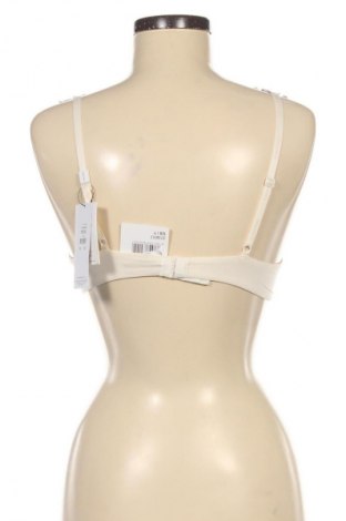 Melltartó Calvin Klein, Méret M, Szín Ekrü
, Ár 9 769 Ft