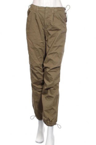 Pantaloni de femei Bershka, Mărime S, Culoare Verde, 97% bumbac, 3% elastan, Preț 75,99 Lei